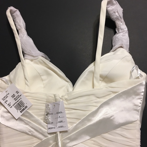 NWT Wedding gown David's Bridal New w/tags size 4 - Picture 4 of 7